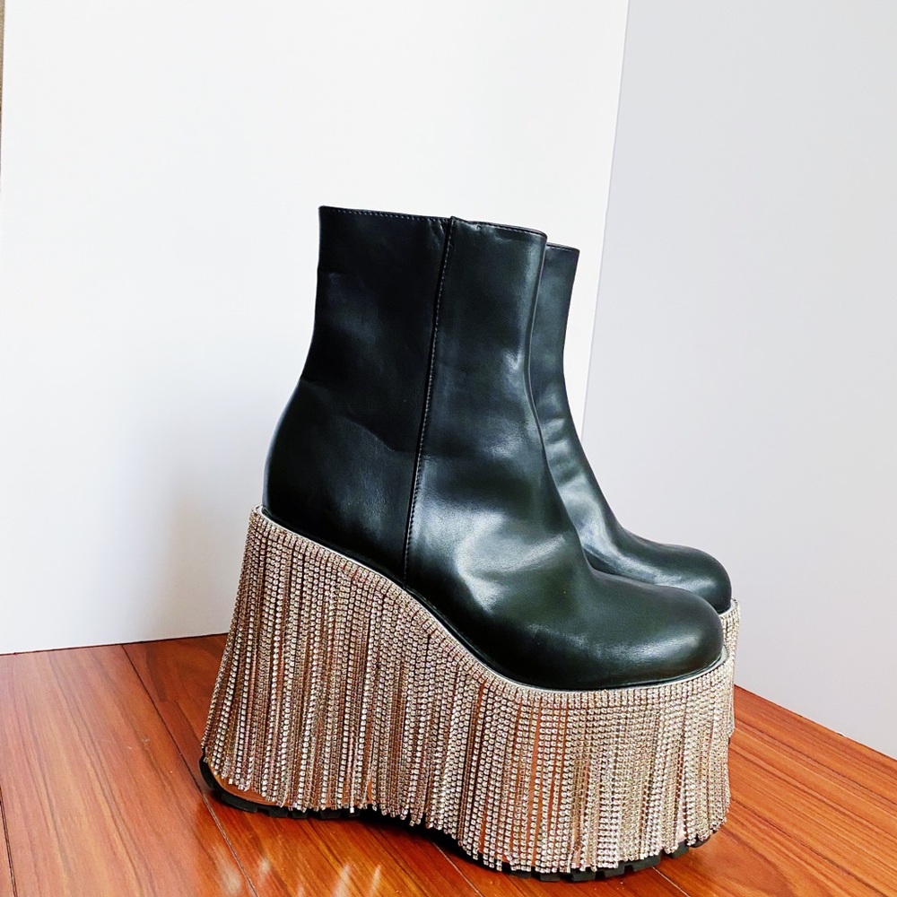 New Never Worn Dolls Kill Black Platform Boot with Silver Rhinestone Fringe Sz 9